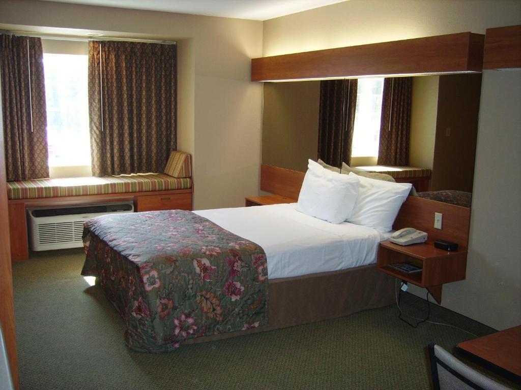 Parry Sound Inn And Suites Room photo