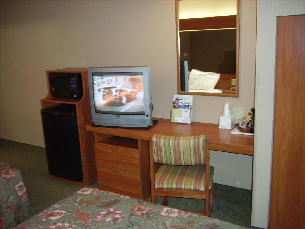 Parry Sound Inn And Suites Room photo